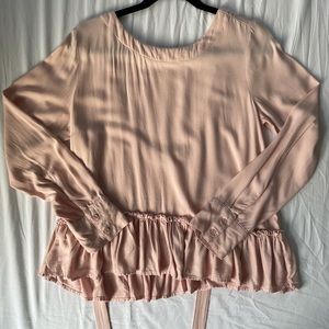 Cloth & Stone light pink blouse with ruffles